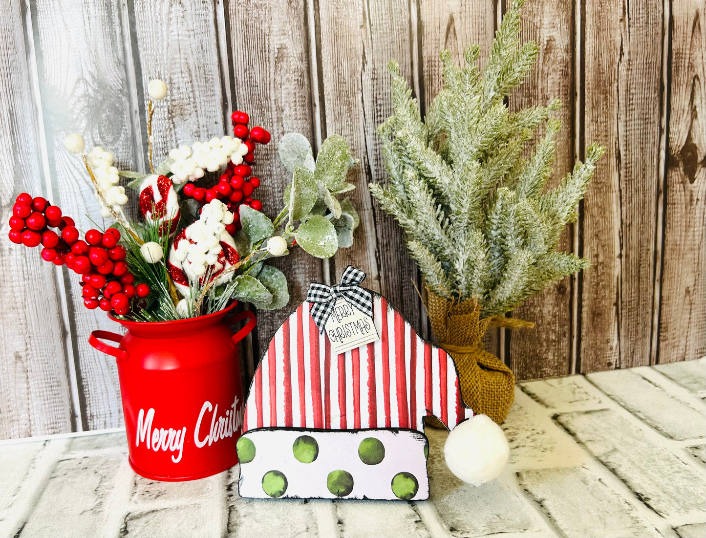 Santa Hat Shelf Sitter