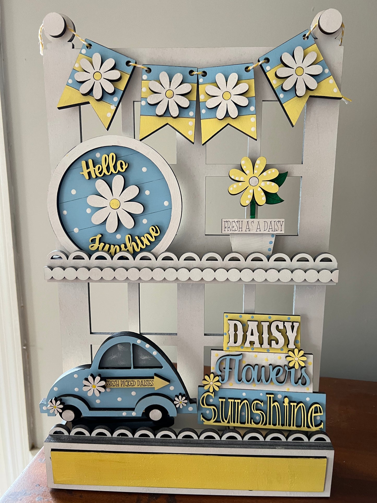 Summer Daisy Tiered Tray Decor Set