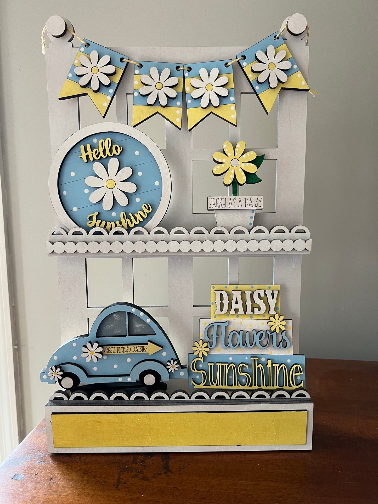 Summer Daisy Tiered Tray Decor Set